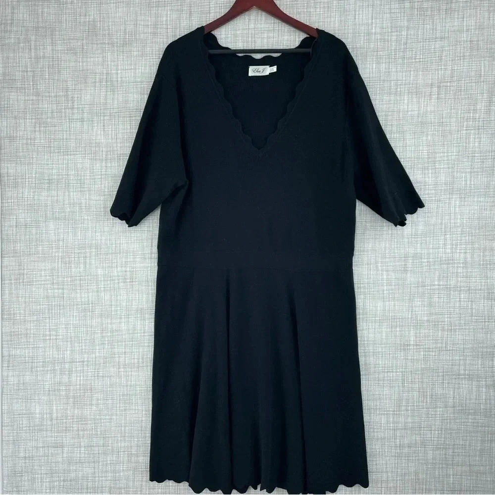 Eliza J Womens Size XXL short sleeve V-neck black dress 1932